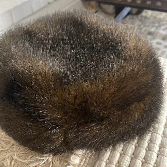 Faux fur hat main image 5